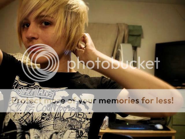 am growing out my hair from a pixie cut am growing out my hair from a pixie cut