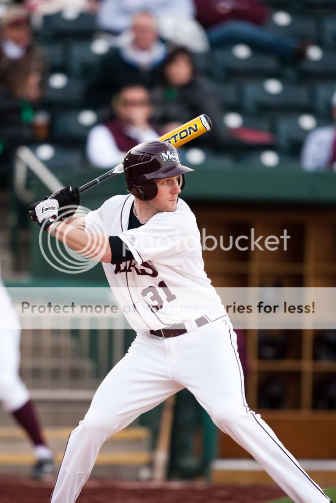 IMAGE: http://i633.photobucket.com/albums/uu60/DavidWelkerPhotography/Baseball/134.jpg